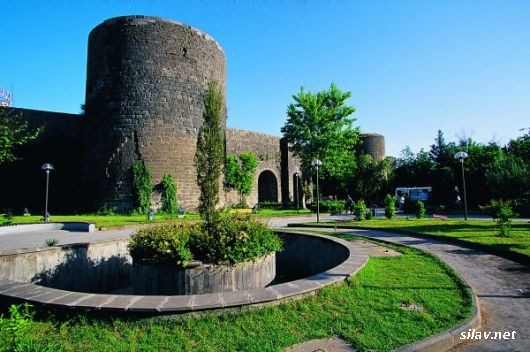 Diyarbakır’dan…